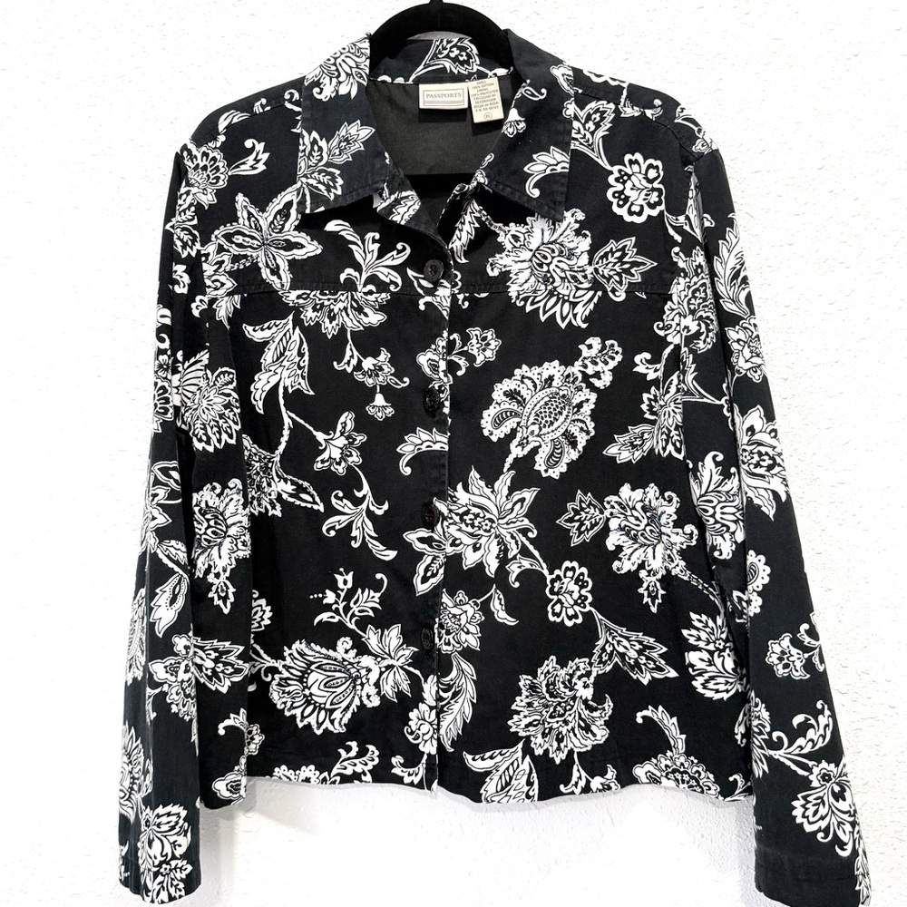 Passport 100% cotton embellish Black and White Floral Blazer XL